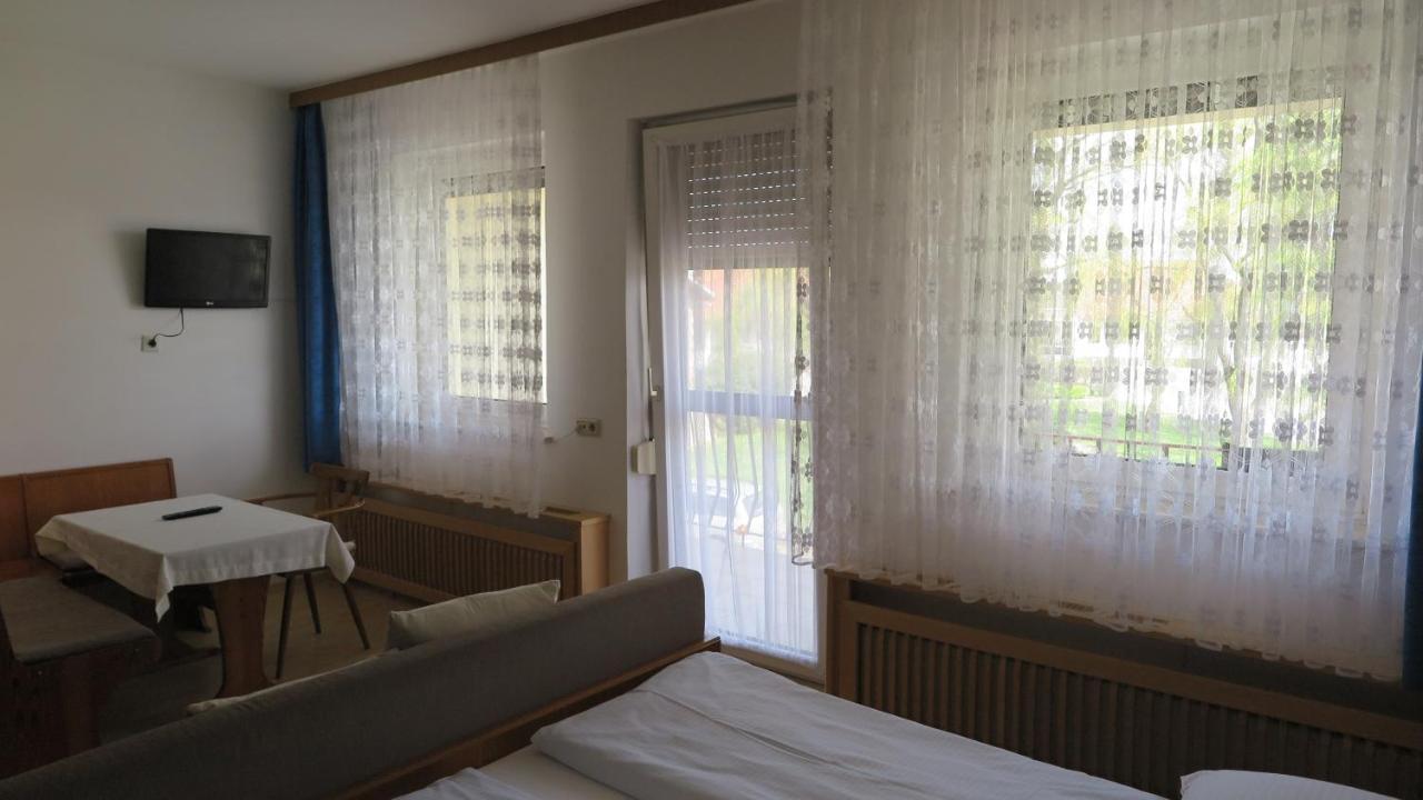 Gaestehaus Andreas Kroiss Illmitz Chambre photo