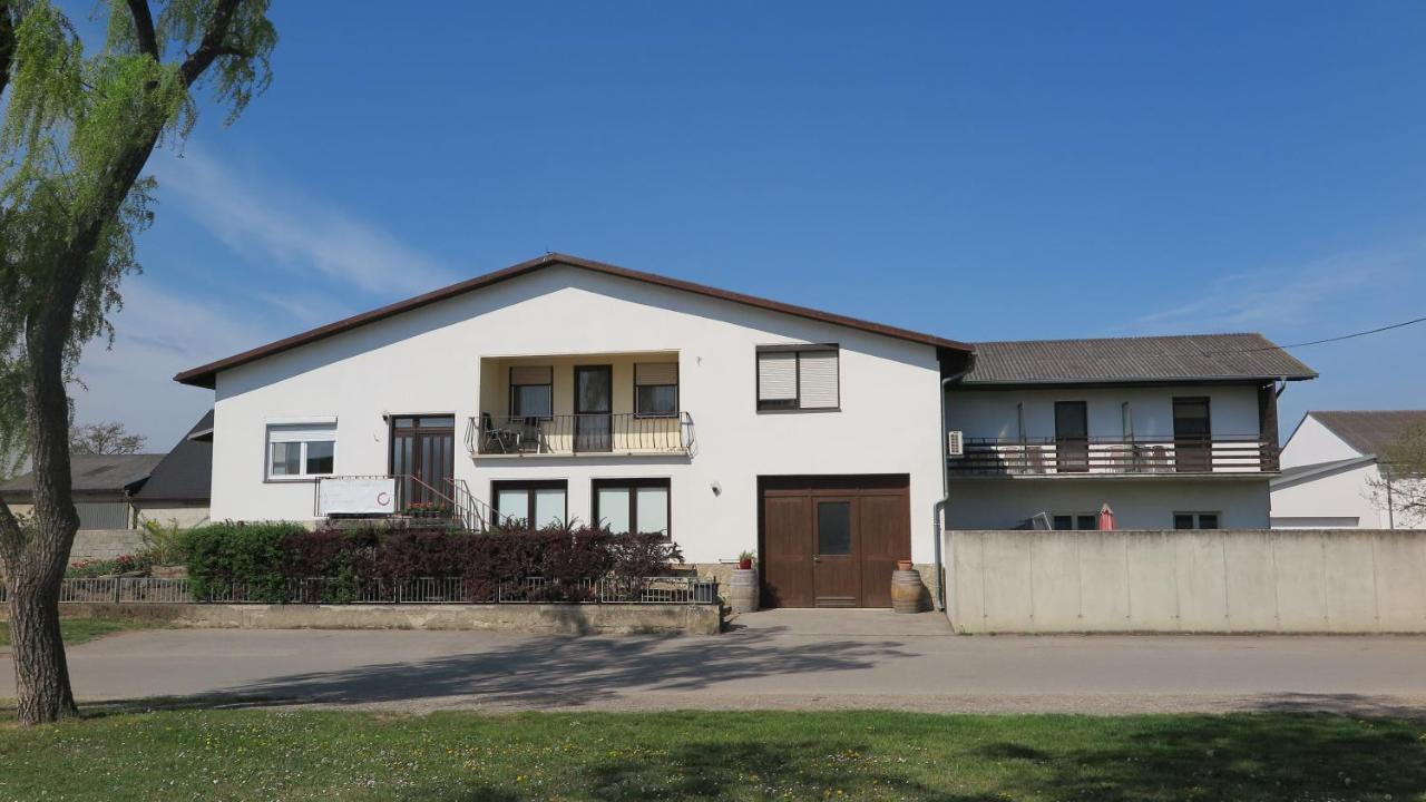 Gaestehaus Andreas Kroiss Illmitz Extérieur photo