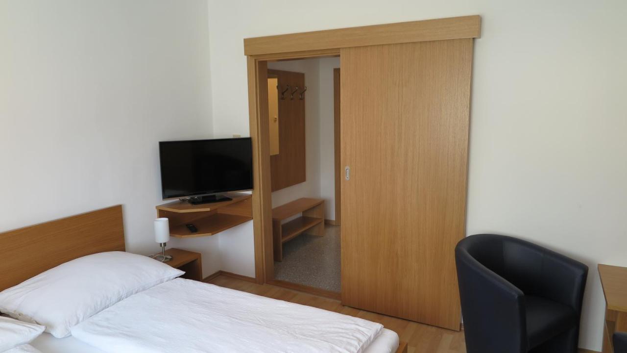 Gaestehaus Andreas Kroiss Illmitz Chambre photo